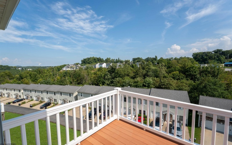 20 Turnstone Drive, Morgantown, West Virginia 26505, 3 Bedroom Bedrooms, 7 Room Rooms,3 BathroomBathrooms,Single Family Attached,For Sale,Turnstone,0,10166912