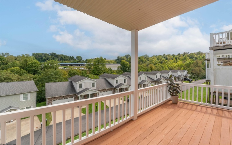 20 Turnstone Drive, Morgantown, West Virginia 26505, 3 Bedroom Bedrooms, 7 Room Rooms,3 BathroomBathrooms,Single Family Attached,For Sale,Turnstone,0,10166912