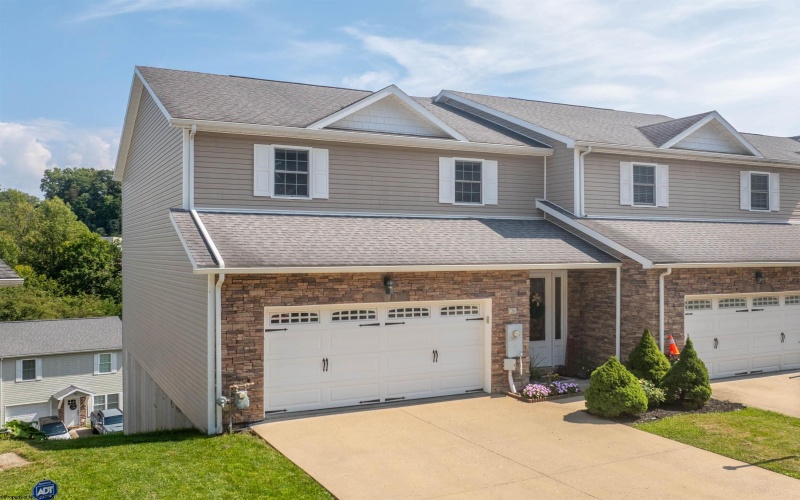 20 Turnstone Drive, Morgantown, West Virginia 26505, 3 Bedroom Bedrooms, 7 Room Rooms,3 BathroomBathrooms,Single Family Attached,For Sale,Turnstone,0,10166912