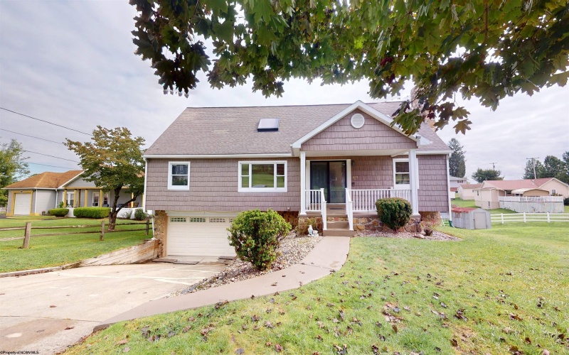 679 Old Monongah Road, Fairmont, West Virginia 26554, 4 Bedroom Bedrooms, 10 Room Rooms,2 BathroomBathrooms,Single Family Detached,For Sale,Old Monongah,0,10166922
