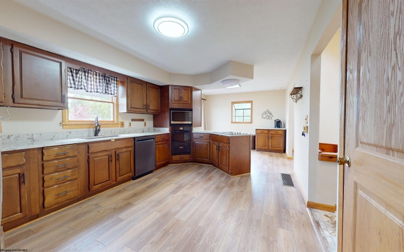 679 Old Monongah Road, Fairmont, West Virginia 26554, 4 Bedroom Bedrooms, 10 Room Rooms,2 BathroomBathrooms,Single Family Detached,For Sale,Old Monongah,0,10166922