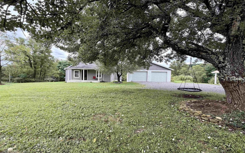 18968 Veterans Memorial Highway, Kingwood, West Virginia 26537, 2 Bedroom Bedrooms, 5 Room Rooms,1 BathroomBathrooms,Single Family Detached,For Sale,Veterans Memorial,0,10166921