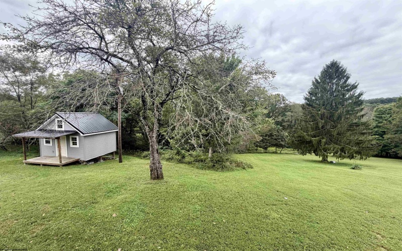 18968 Veterans Memorial Highway, Kingwood, West Virginia 26537, 2 Bedroom Bedrooms, 5 Room Rooms,1 BathroomBathrooms,Single Family Detached,For Sale,Veterans Memorial,0,10166921
