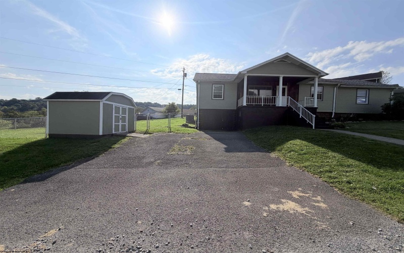 29 Pleasant View Road, Rivesville, West Virginia 26588, 3 Bedroom Bedrooms, 5 Room Rooms,2 BathroomBathrooms,Single Family Detached,For Sale,Pleasant View,0,10166905