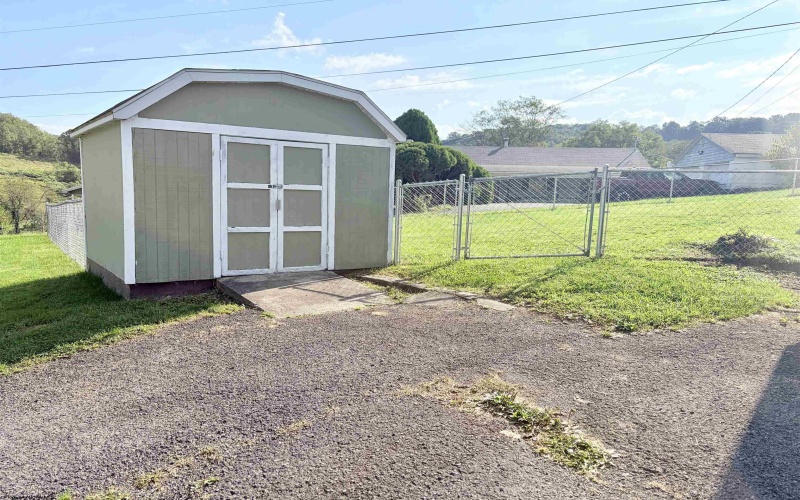 29 Pleasant View Road, Rivesville, West Virginia 26588, 3 Bedroom Bedrooms, 5 Room Rooms,2 BathroomBathrooms,Single Family Detached,For Sale,Pleasant View,0,10166905