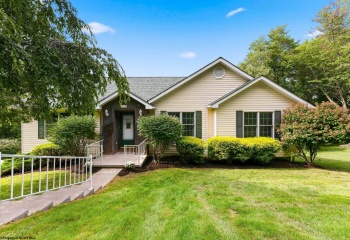 404 Cedar Lane, Morgantown, West Virginia 26508, 3 Bedroom Bedrooms, 7 Room Rooms,3 BathroomBathrooms,Single Family Detached,For Sale,Cedar,0,10166913