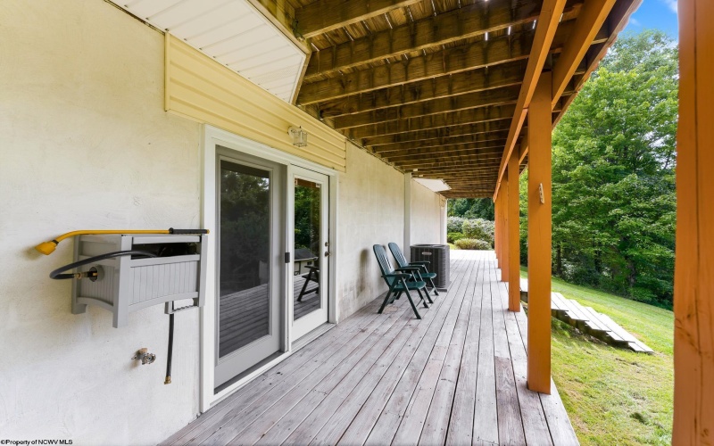 404 Cedar Lane, Morgantown, West Virginia 26508, 3 Bedroom Bedrooms, 7 Room Rooms,3 BathroomBathrooms,Single Family Detached,For Sale,Cedar,0,10166913