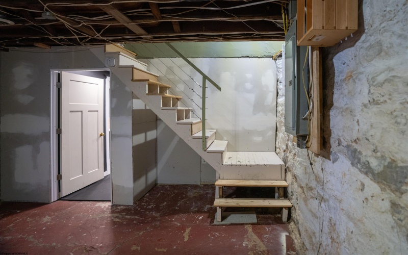 1116 Morgantown Avenue, Fairmont, West Virginia 26554, 5 Bedroom Bedrooms, 16 Room Rooms,2 BathroomBathrooms,Single Family Detached,For Sale,Morgantown,0,10166914