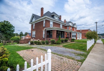 1116 Morgantown Avenue, Fairmont, West Virginia 26554, 5 Bedroom Bedrooms, 16 Room Rooms,2 BathroomBathrooms,Single Family Detached,For Sale,Morgantown,0,10166914