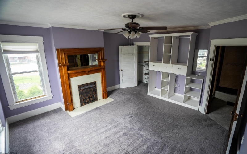 1116 Morgantown Avenue, Fairmont, West Virginia 26554, 5 Bedroom Bedrooms, 16 Room Rooms,2 BathroomBathrooms,Single Family Detached,For Sale,Morgantown,0,10166914