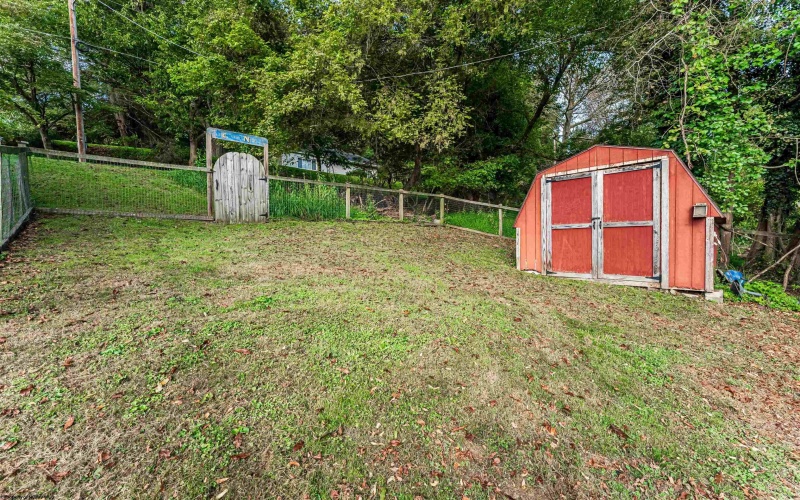 1200 Bell Run Road, Fairmont, West Virginia 26554, 3 Bedroom Bedrooms, 5 Room Rooms,2 BathroomBathrooms,Single Family Detached,For Sale,Bell Run,0,10166915