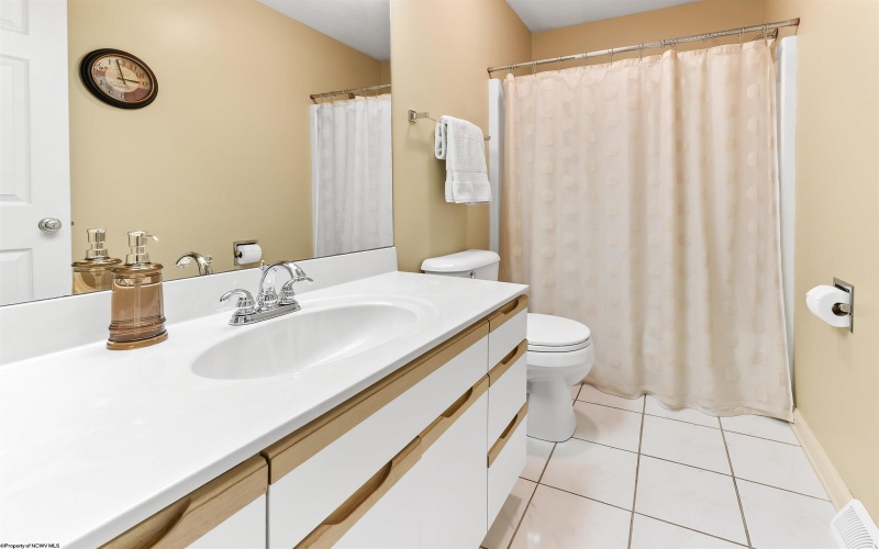 4001 Morningside Way, Morgantown, West Virginia 26505, 3 Bedroom Bedrooms, 6 Room Rooms,3 BathroomBathrooms,Single Family Detached,For Sale,Morningside,0,10166910