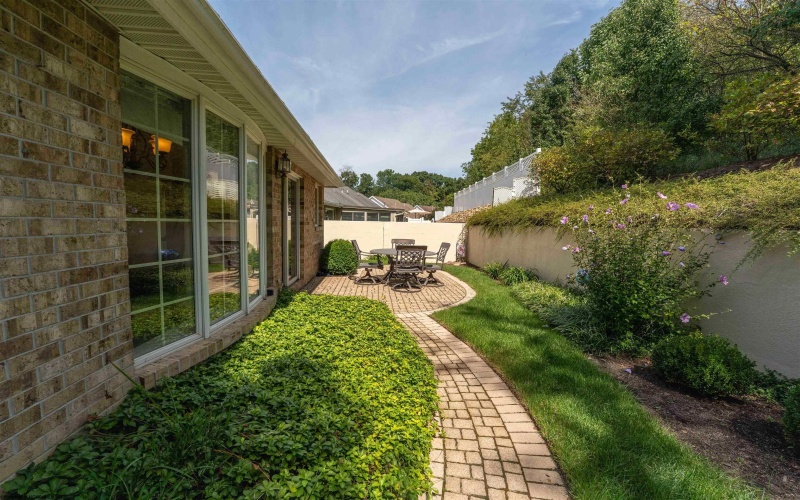 4001 Morningside Way, Morgantown, West Virginia 26505, 3 Bedroom Bedrooms, 6 Room Rooms,3 BathroomBathrooms,Single Family Detached,For Sale,Morningside,0,10166910