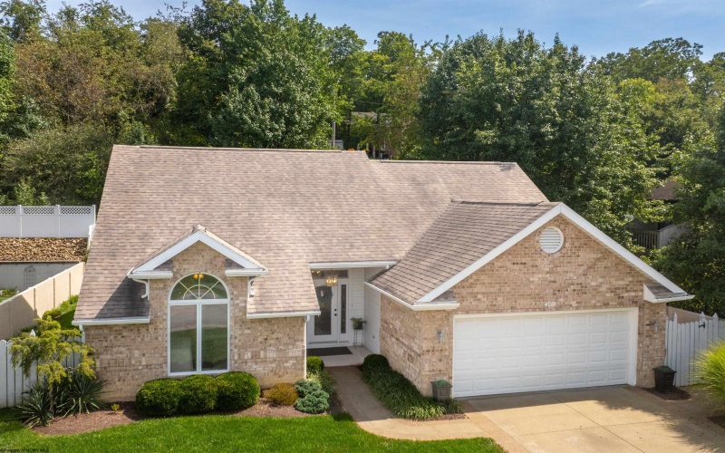 4001 Morningside Way, Morgantown, West Virginia 26505, 3 Bedroom Bedrooms, 6 Room Rooms,3 BathroomBathrooms,Single Family Detached,For Sale,Morningside,0,10166910