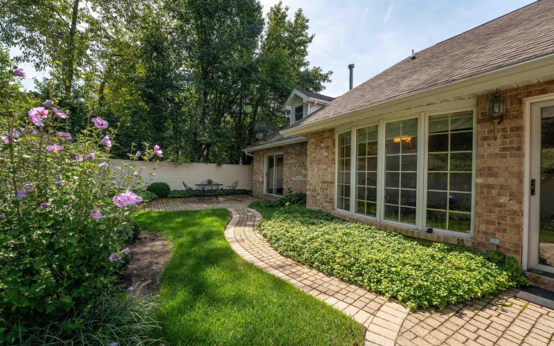 4001 Morningside Way, Morgantown, West Virginia 26505, 3 Bedroom Bedrooms, 6 Room Rooms,3 BathroomBathrooms,Single Family Detached,For Sale,Morningside,0,10166910