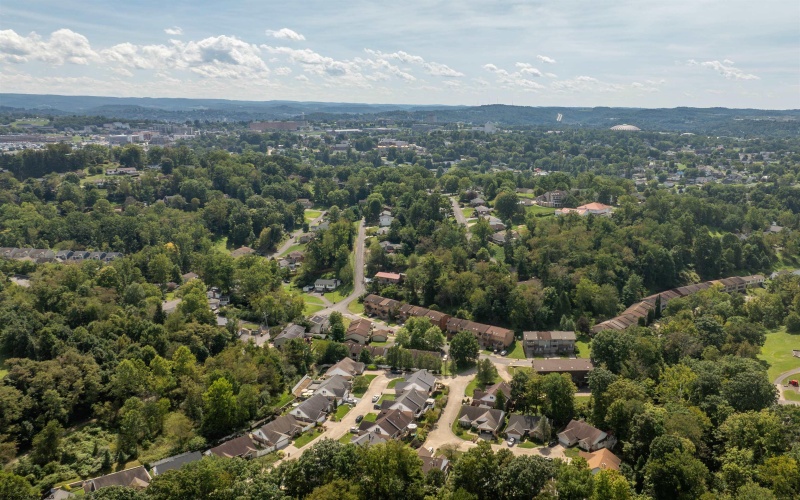 4001 Morningside Way, Morgantown, West Virginia 26505, 3 Bedroom Bedrooms, 6 Room Rooms,3 BathroomBathrooms,Single Family Detached,For Sale,Morningside,0,10166910