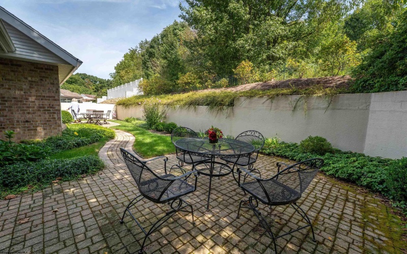 4001 Morningside Way, Morgantown, West Virginia 26505, 3 Bedroom Bedrooms, 6 Room Rooms,3 BathroomBathrooms,Single Family Detached,For Sale,Morningside,0,10166910