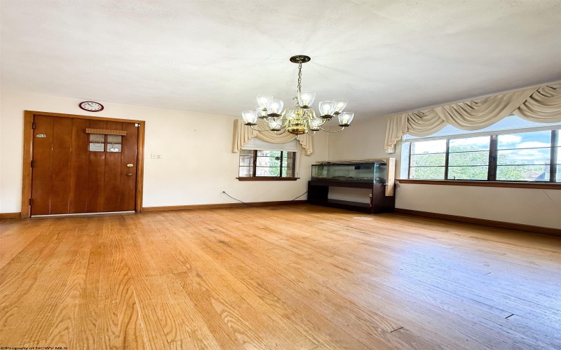 1038 Sunset Drive, Fairmont, West Virginia 26554, 3 Bedroom Bedrooms, 7 Room Rooms,1 BathroomBathrooms,Single Family Detached,For Sale,Sunset,0,10166908