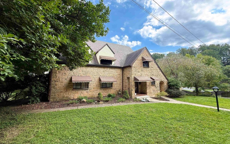 1038 Sunset Drive, Fairmont, West Virginia 26554, 3 Bedroom Bedrooms, 7 Room Rooms,1 BathroomBathrooms,Single Family Detached,For Sale,Sunset,0,10166908