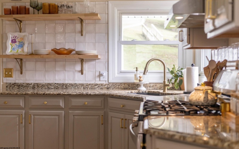 428 Sycamore Drive, Bridgeport, West Virginia 26330, 3 Bedroom Bedrooms, 6 Room Rooms,2 BathroomBathrooms,Single Family Detached,For Sale,Sycamore,0,10166918