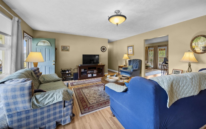 129 Forest View Drive, Buckhannon, West Virginia 26201, 3 Bedroom Bedrooms, 7 Room Rooms,2 BathroomBathrooms,Single Family Detached,For Sale,Forest View,0,10166917