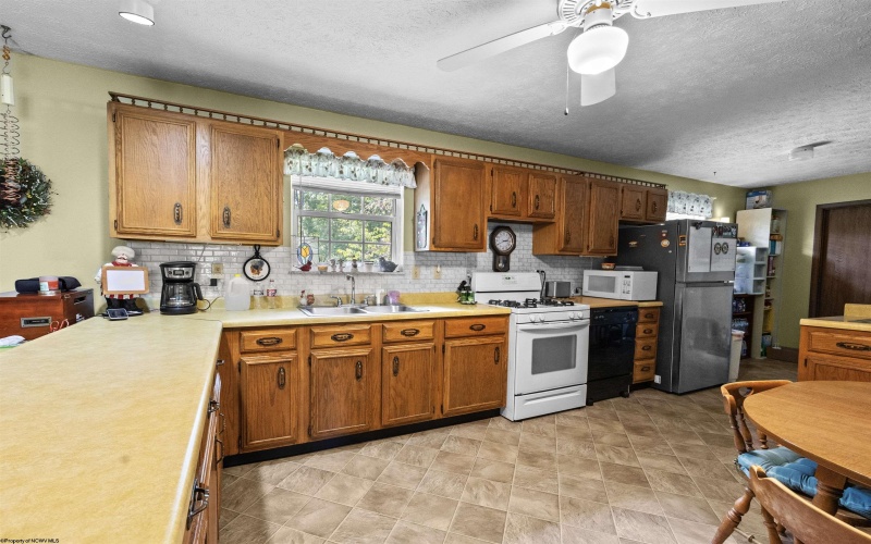 129 Forest View Drive, Buckhannon, West Virginia 26201, 3 Bedroom Bedrooms, 7 Room Rooms,2 BathroomBathrooms,Single Family Detached,For Sale,Forest View,0,10166917
