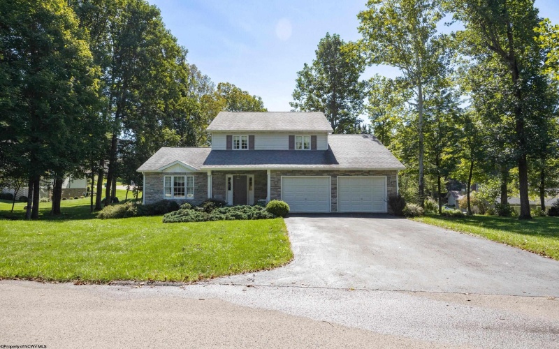 107 Juniper Lane, Fairmont, West Virginia 26554, 3 Bedroom Bedrooms, 7 Room Rooms,2 BathroomBathrooms,Single Family Detached,For Sale,Juniper,0,10166906