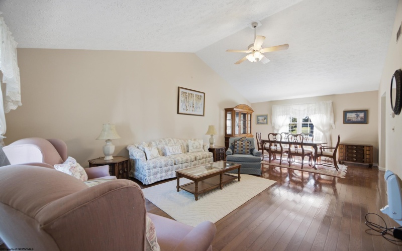 107 Juniper Lane, Fairmont, West Virginia 26554, 3 Bedroom Bedrooms, 7 Room Rooms,2 BathroomBathrooms,Single Family Detached,For Sale,Juniper,0,10166906