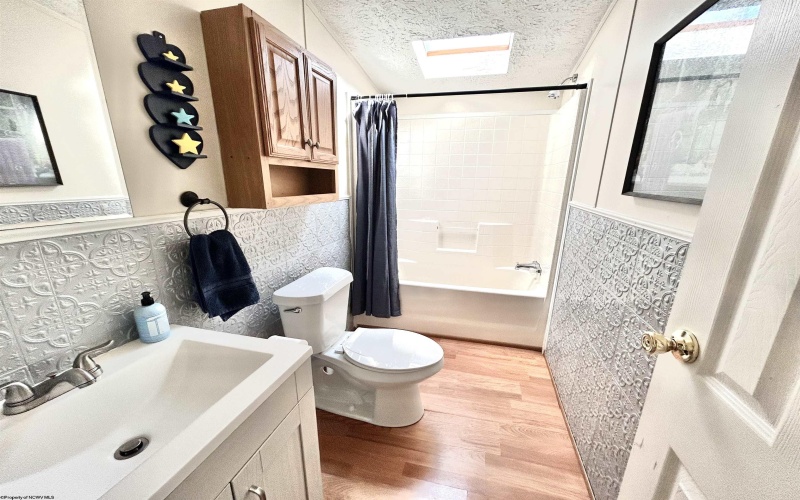 639 Burns Farm Road, Grafton, West Virginia 26354-8710, 3 Bedroom Bedrooms, 7 Room Rooms,2 BathroomBathrooms,Single Family Detached,For Sale,Burns Farm,0,10166925