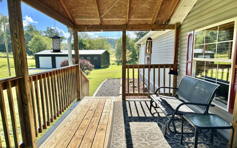 639 Burns Farm Road, Grafton, West Virginia 26354-8710, 3 Bedroom Bedrooms, 7 Room Rooms,2 BathroomBathrooms,Single Family Detached,For Sale,Burns Farm,0,10166925