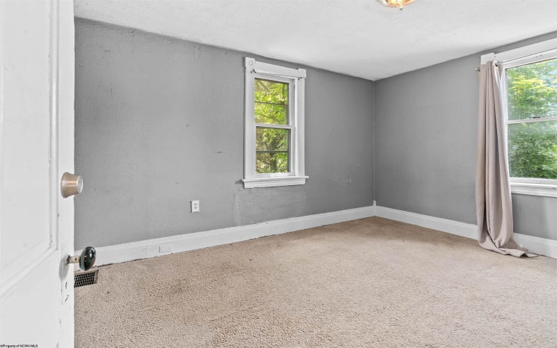428 Van Gilder Street, Morgantown, West Virginia 26505, 3 Bedroom Bedrooms, 6 Room Rooms,2 BathroomBathrooms,Single Family Detached,For Sale,Van Gilder,0,10165429
