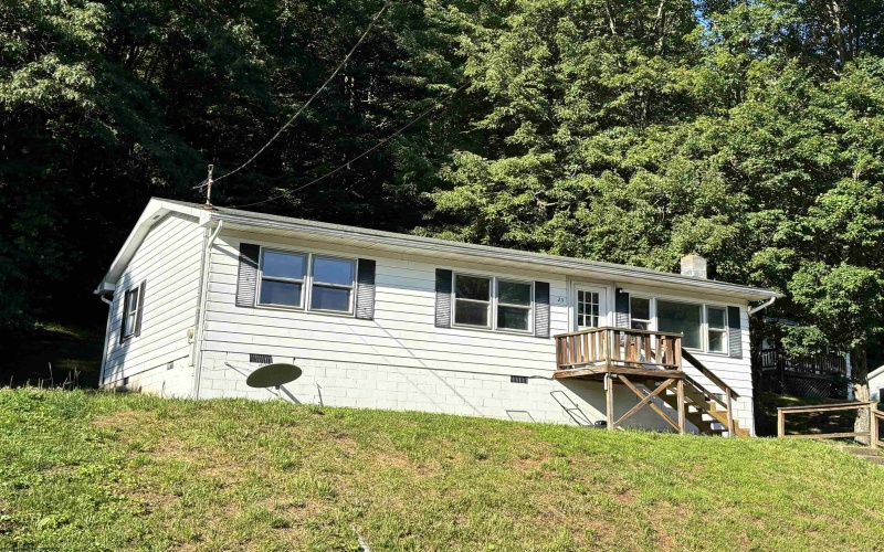 92 Anglin Run Drive, Philippi, West Virginia 26416, 3 Bedroom Bedrooms, 6 Room Rooms,1 BathroomBathrooms,Single Family Detached,For Sale,Anglin Run,0,10165529
