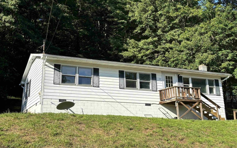 92 Anglin Run Drive, Philippi, West Virginia 26416, 3 Bedroom Bedrooms, 6 Room Rooms,1 BathroomBathrooms,Single Family Detached,For Sale,Anglin Run,0,10165529