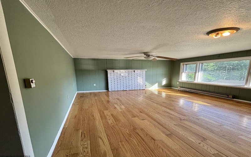 92 Anglin Run Drive, Philippi, West Virginia 26416, 3 Bedroom Bedrooms, 6 Room Rooms,1 BathroomBathrooms,Single Family Detached,For Sale,Anglin Run,0,10165529