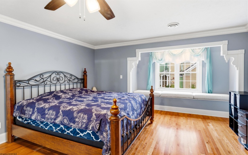 932 Suncrest Place, Morgantown, West Virginia 26505, 5 Bedroom Bedrooms, 13 Room Rooms,3 BathroomBathrooms,Single Family Detached,For Sale,Suncrest,0,10166927