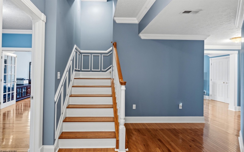 932 Suncrest Place, Morgantown, West Virginia 26505, 5 Bedroom Bedrooms, 13 Room Rooms,3 BathroomBathrooms,Single Family Detached,For Sale,Suncrest,0,10166927
