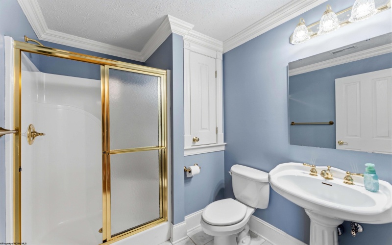 932 Suncrest Place, Morgantown, West Virginia 26505, 5 Bedroom Bedrooms, 13 Room Rooms,3 BathroomBathrooms,Single Family Detached,For Sale,Suncrest,0,10166927