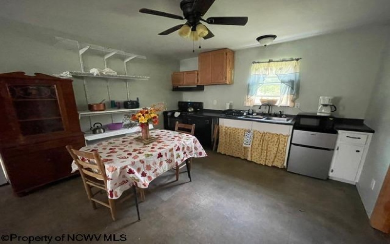 687 Concord Road, Newburg, West Virginia 26410-9298, 3 Bedroom Bedrooms, 9 Room Rooms,3 BathroomBathrooms,Single Family Detached,For Sale,Concord,0,10166928 687 Concord Road, Newburg, West Virginia 26410-9298, 3 Bedroom Bedrooms, 9 Room Rooms,3 BathroomBathrooms,Single Family Detached,For Sale,Concord,0,10166928