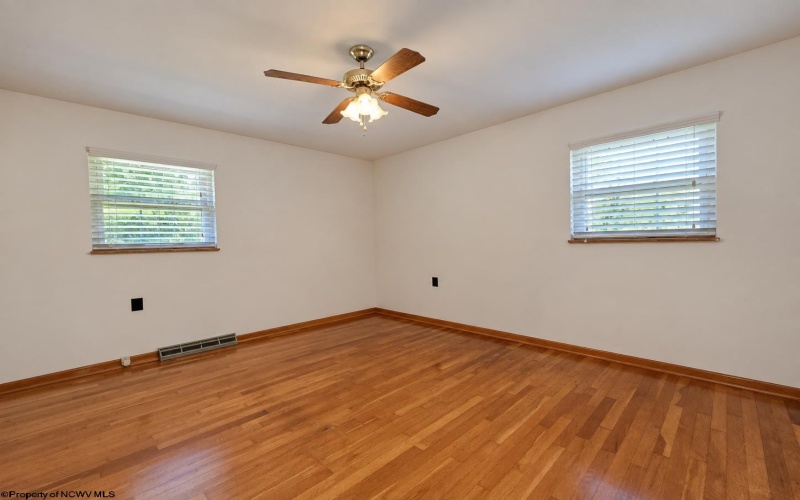 129 Lexington Avenue, Westover, West Virginia 26501, 3 Bedroom Bedrooms, 8 Room Rooms,2 BathroomBathrooms,Single Family Detached,For Sale,Lexington,0,10166930 129 Lexington Avenue, Westover, West Virginia 26501, 3 Bedroom Bedrooms, 8 Room Rooms,2 BathroomBathrooms,Single Family Detached,For Sale,Lexington,0,10166930