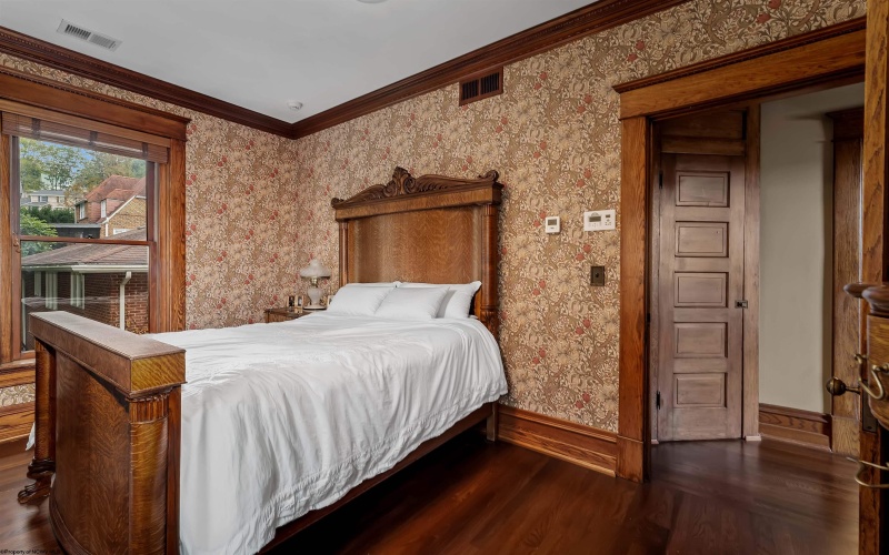 515 Grand Street, Morgantown, West Virginia 26501, 5 Bedroom Bedrooms, 13 Room Rooms,4 BathroomBathrooms,Single Family Detached,For Sale,Grand,0,10166935