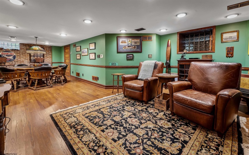 515 Grand Street, Morgantown, West Virginia 26501, 5 Bedroom Bedrooms, 13 Room Rooms,4 BathroomBathrooms,Single Family Detached,For Sale,Grand,0,10166935