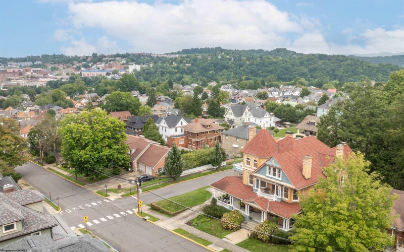 515 Grand Street, Morgantown, West Virginia 26501, 5 Bedroom Bedrooms, 13 Room Rooms,4 BathroomBathrooms,Single Family Detached,For Sale,Grand,0,10166935