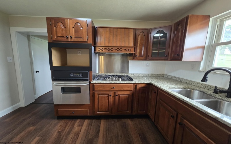 1505 18th Street, Clarksburg, West Virginia 26301, 3 Bedroom Bedrooms, 5 Room Rooms,1 BathroomBathrooms,Single Family Detached,For Sale,18th,0,10166933