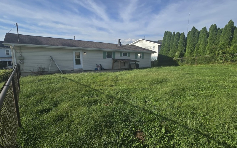 1505 18th Street, Clarksburg, West Virginia 26301, 3 Bedroom Bedrooms, 5 Room Rooms,1 BathroomBathrooms,Single Family Detached,For Sale,18th,0,10166933