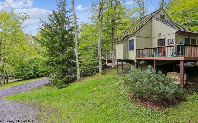 40 Whitetail Way, Davis, West Virginia 26260, 2 Bedroom Bedrooms, 4 Room Rooms,1 BathroomBathrooms,Single Family Detached,For Sale,Whitetail,0,10166934