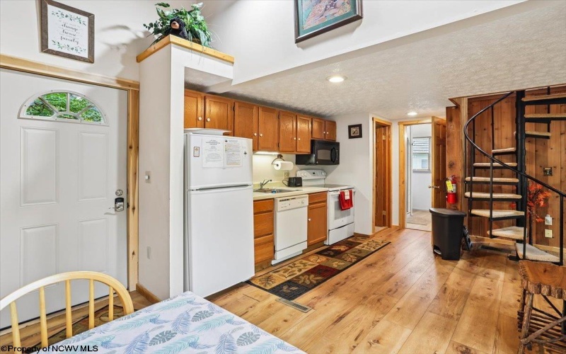 40 Whitetail Way, Davis, West Virginia 26260, 2 Bedroom Bedrooms, 4 Room Rooms,1 BathroomBathrooms,Single Family Detached,For Sale,Whitetail,0,10166934