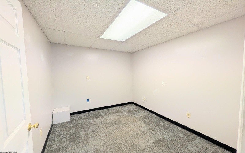 27 Trovato Street, Bridgeport, West Virginia 26330, 0 , 0 ,0,Commercial (lease),For Rent,Trovato,0,10161791