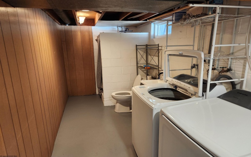 8046 Kidd Avenue, Stonewood, West Virginia 26301, 2 Bedroom Bedrooms, 5 Room Rooms,2 BathroomBathrooms,Single Family Detached,For Sale,Kidd,0,10166942
