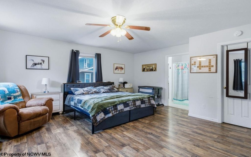 434 James Street, Bridgeport, West Virginia 26330, 3 Bedroom Bedrooms, 5 Room Rooms,2 BathroomBathrooms,Single Family Detached,For Sale,James,0,10166943