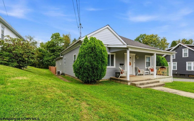 434 James Street, Bridgeport, West Virginia 26330, 3 Bedroom Bedrooms, 5 Room Rooms,2 BathroomBathrooms,Single Family Detached,For Sale,James,0,10166943